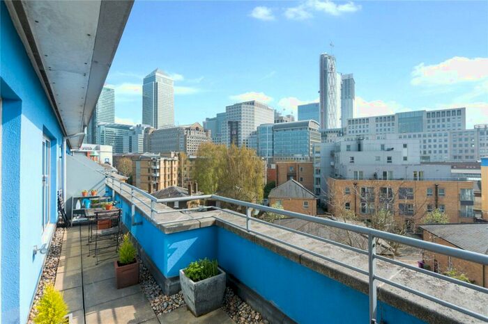 2 Bedroom Penthouse To Rent In Premiere Place, E14