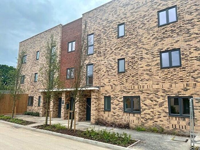 2 Bedroom Apartment To Rent In Coopers Hill, Bracknell, RG12