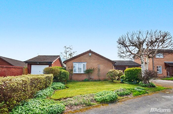 3 Bedroom Bungalow For Sale In Moorland Drive, Runcorn, WA7