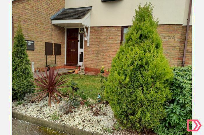 1 Bedroom Flat To Rent In Chester Place, Broomfield, Chelmsford, Essex, CM1