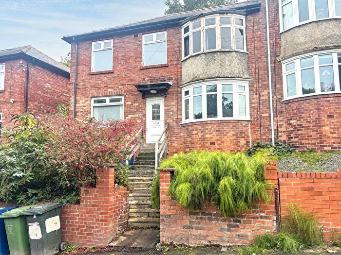 2 Bedroom Flat For Sale In Shaftesbury Grove, Heaton, Newcastle Upon Tyne, NE6