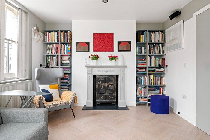 2 Bedroom Apartment For Sale In Florence Street, London, N1