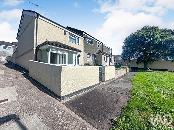 2 Bedroom Terraced House For Sale In Kipling Gardens, Crownhill, Plymouth, PL5