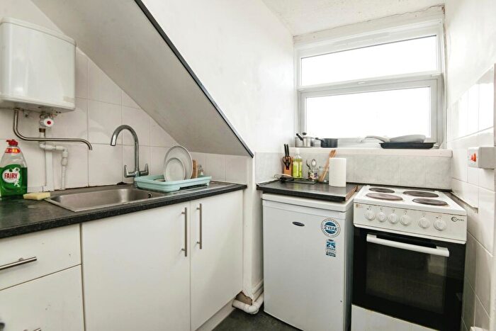 1 Bedroom Flat For Sale In Portland Street, Exeter, Devon, EX1