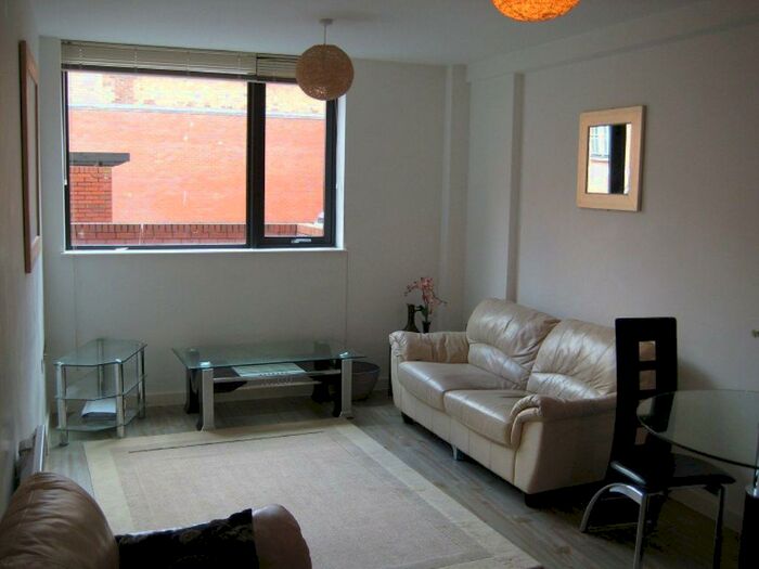 1 Bedroom Apartment To Rent In Well Furnished Bed With Secure Allocated Parking, B3
