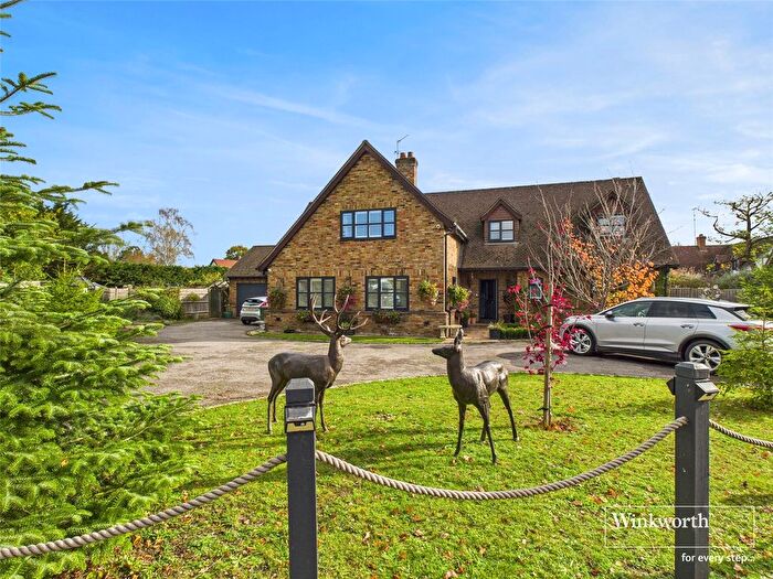 4 Bedroom Detached House For Sale In Burghfield Bridge, Burghfield, Reading, RG30