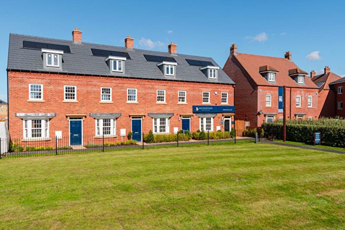 3 Bedroom End Of Terrace House For Sale In "Kennett" At Great Denham, Bedford, MK40