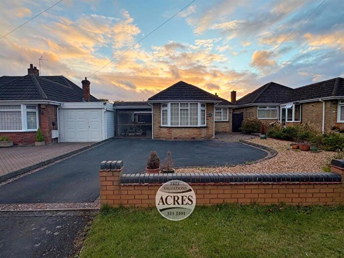 2 Bedroom House For Sale In Whitehouse Crescent, Sutton Coldfield, B75