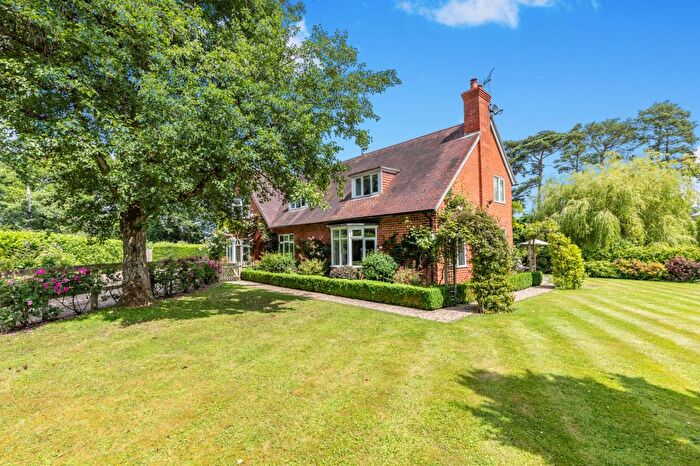 5 Bedroom Detached House For Sale In Chapel Row, Berkshire, RG7