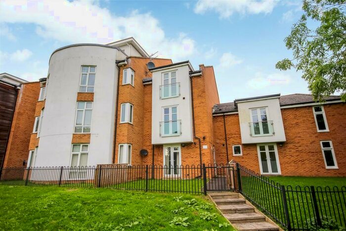 4 Bedroom Town House To Rent In Green Chare, Darlington, DL3