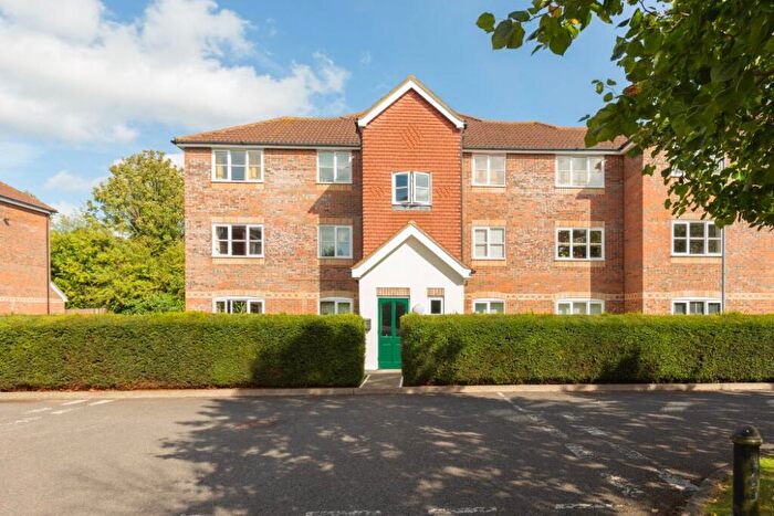 1 Bedroom Flat To Rent In Whitehead Way, Aylesbury, HP21