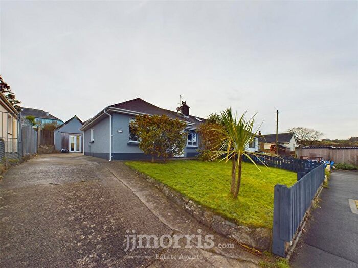 2 Bedroom Semi-Detached Bungalow For Sale In Anwylfan, Aberporth, Cardigan, SA43