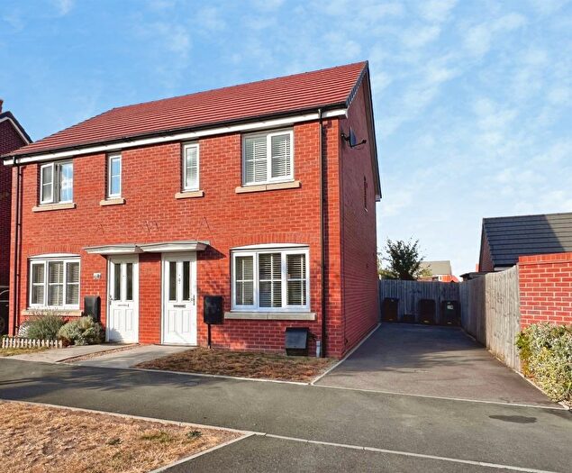 2 Bedroom Semi Detached House For Sale In Parrott Close, Wellesbourne, Warwick, CV35
