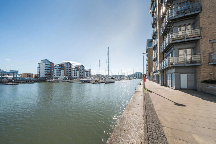 3 Bedroom Apartment For Sale In Lower Burlington Road, Portishead, Bristol, Somerset, BS20