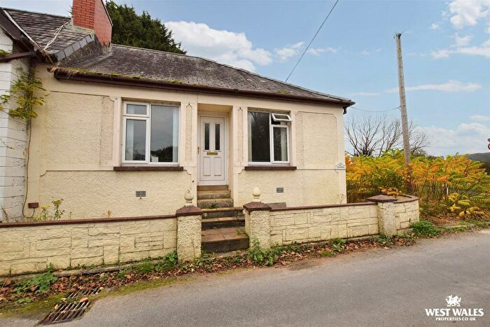 3 Bedroom Semi-Detached Bungalow For Sale In Llechryd, Cardigan, SA43