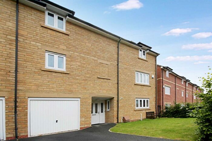 4 Bedroom Semi-Detached House To Rent In Mill Vale, Newburn, NE15