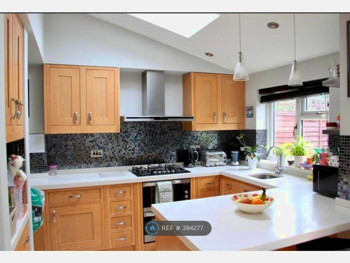 3 Bedroom Terraced House To Rent In Hampden Way, London, N14