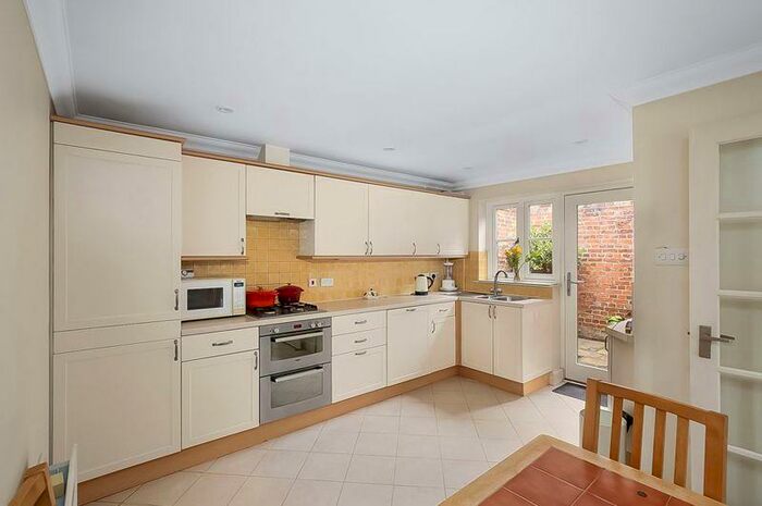 3 Bedroom House To Rent In Central Winchester, SO23