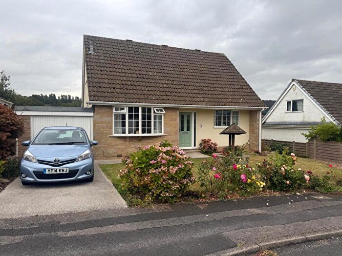 4 Bedroom Detached House To Rent In Lowfield Crescent, Silsden, BD20