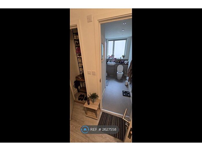 2 Bedroom Flat To Rent In Echo Court, Harrow, HA2