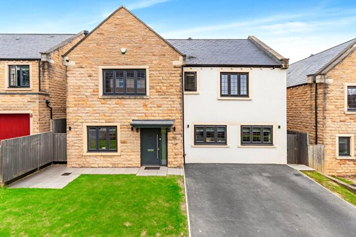 5 Bedroom Detached House For Sale In Norwood Avenue, Menston, Ilkley, West Yorkshire, LS29