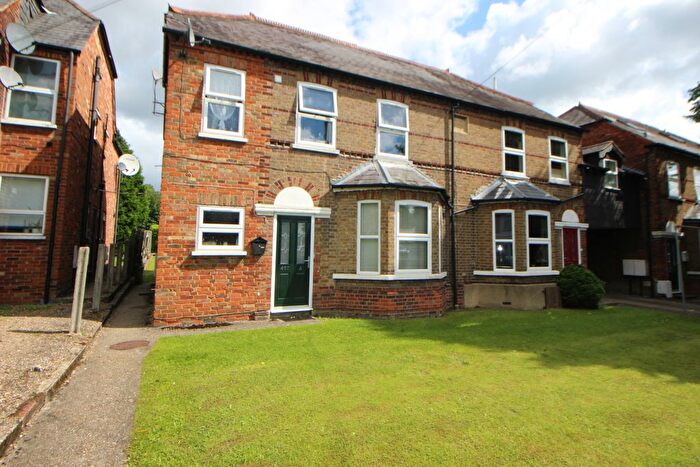 1 Bedroom Flat To Rent In London Road, High Wycombe, Buckinghamshire, HP11