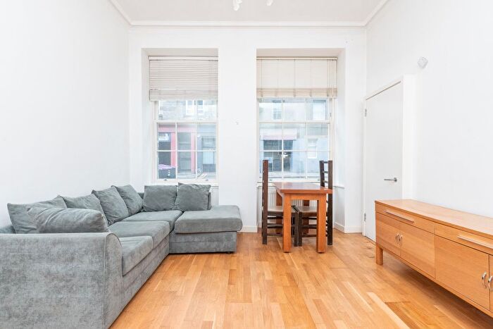 2 Bedroom Flat To Rent In Causewayside, Edinburgh, EH9