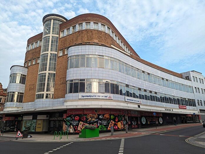 2 Bedroom Apartment To Rent In St. Sepulchre Gate, Doncaster, DN1