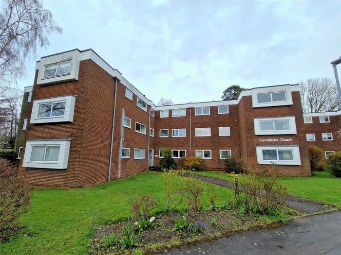 2 Bedroom Apartment To Rent In Southlake Court, Woodley, Berkshire, RG5