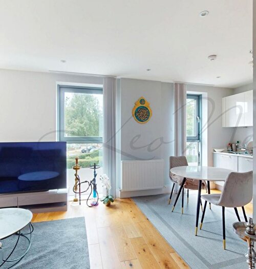 1 Bedroom Flat To Rent In Starlite Lodge, Eastcote Avenue, UB6