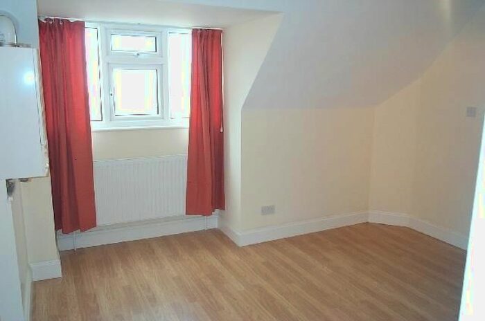 1 Bedroom Flat To Rent In Shenley Road, Borehamwood WD6