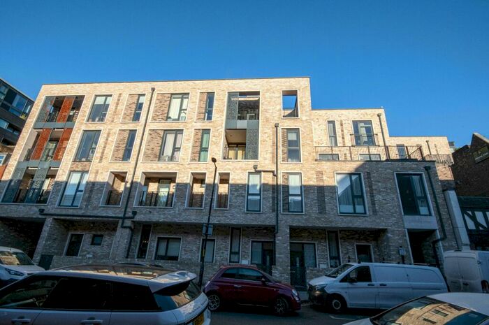 1 Bedroom Apartment To Rent In Flat Amelia Street, Walworth London, SE17