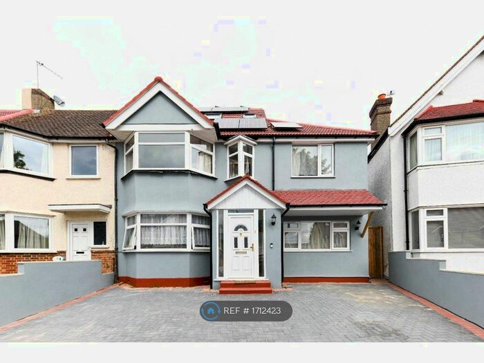 1 Bedroom Semi-Detached House To Rent In Stayton Road, Sutton, SM1