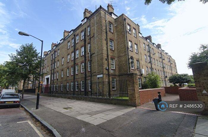 3 Bedroom Flat To Rent In Doddington Grove, London, SE17