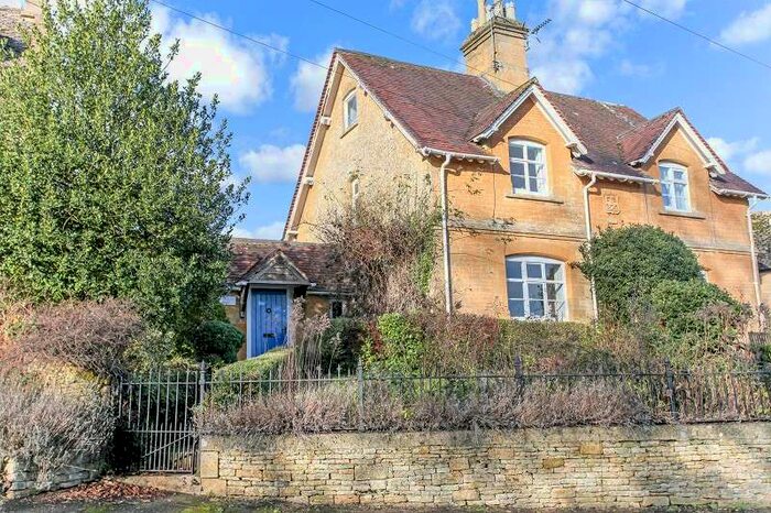 3 Bedroom Semi-Detached House For Sale In High Street, Longborough, Moreton-in-marsh, Gloucestershire. GL56