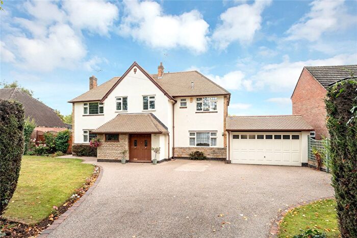 4 Bedroom Detached House For Sale In The Broadway, Oadby, Leicester, LE2