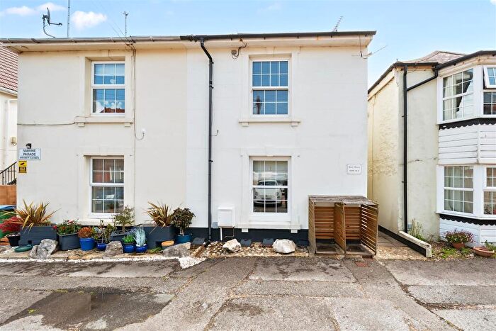 3 Bedroom Maisonette For Sale In Marine Parade, Aldwick, PO21