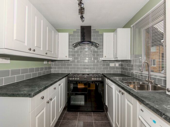 2 Bedroom End Of Terrace House To Rent In Wellesbourne Close, Abingdon, OX14