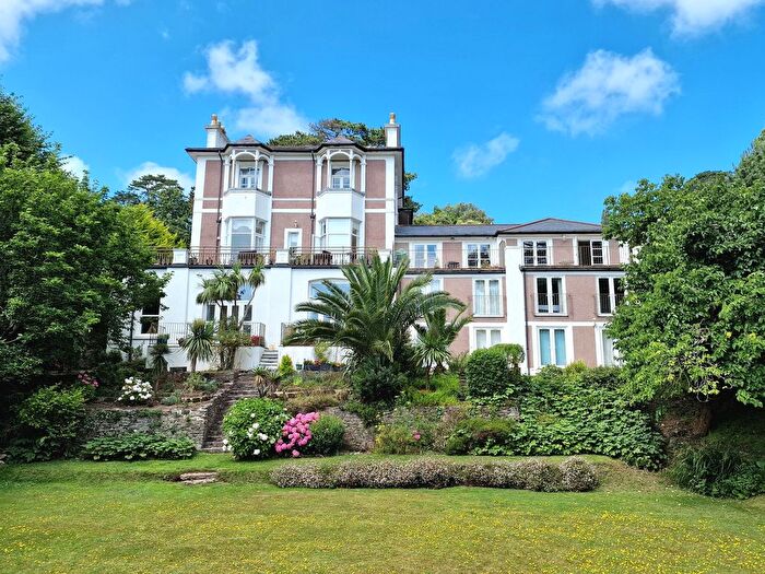 2 Bedroom Flat For Sale In Meadfoot, Torquay, TQ1