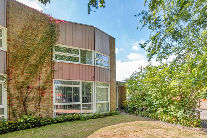 4 Bedroom End Of Terrace House For Sale In Lambardes, New Ash Green, Longfield, Kent, DA3