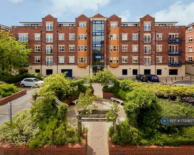 3 Bedroom Penthouse To Rent In Upper Headingley, Leeds, LS16