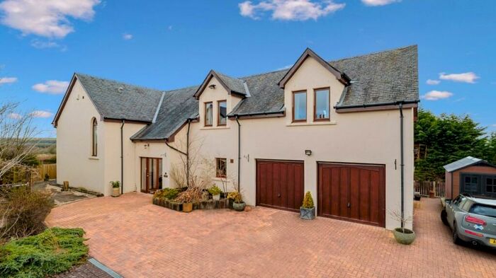 5 Bedroom Detached House For Sale In Farm House Lane, Lanark, Lanarkshire, ML11