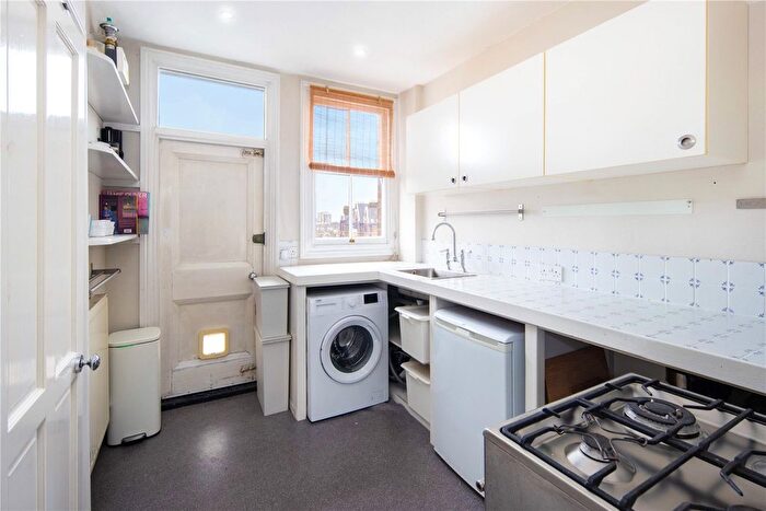 1 Bedroom Flat To Rent In Brooksby`S Walk, Hackney, London, E9