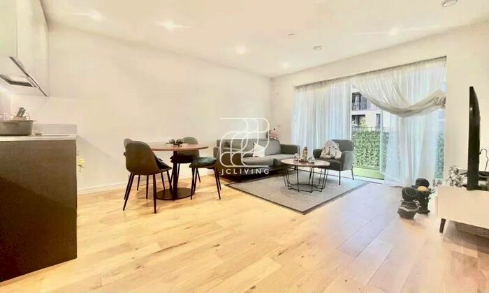 1 Bedroom Flat To Rent In Penny Brookes Street, London, E15