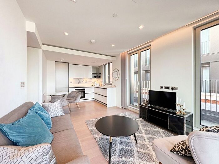 2 Bedroom Flat For Sale In Garrett Mansions, London, W2