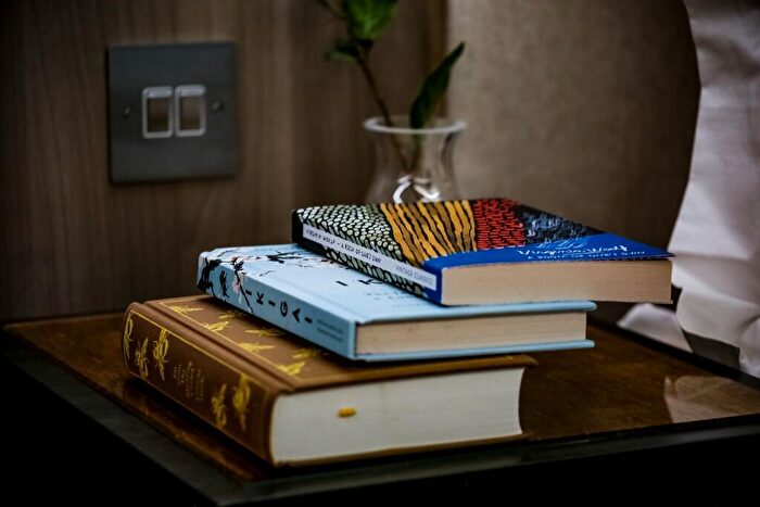 Studio To Rent In Finchley Road, London, NW3