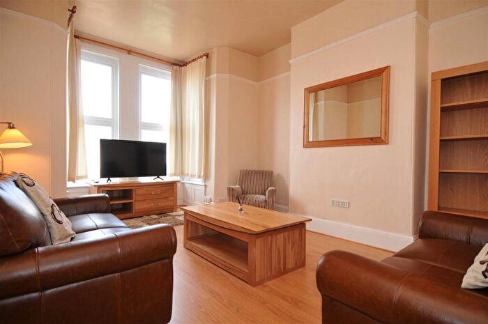5 Bedroom House To Rent In Salcombe Road, Plymouth, PL4