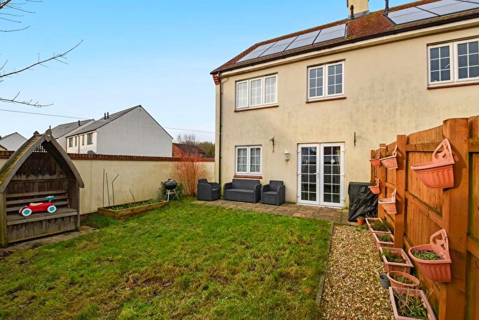 3 Bedroom End Of Terrace House For Sale In Greenhouse Gardens, Cullompton, EX15