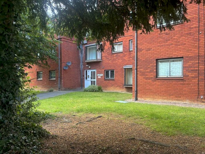 1 Bedroom Apartment To Rent In Billing Road, Northampton, NN1