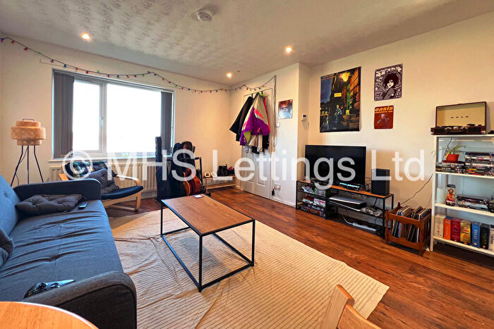 4 Bedroom Terraced House To Rent In Musgrave View, Leeds, LS13